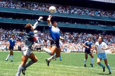 Muere Diego Armando Maradona a los 60 años, aquí su historia