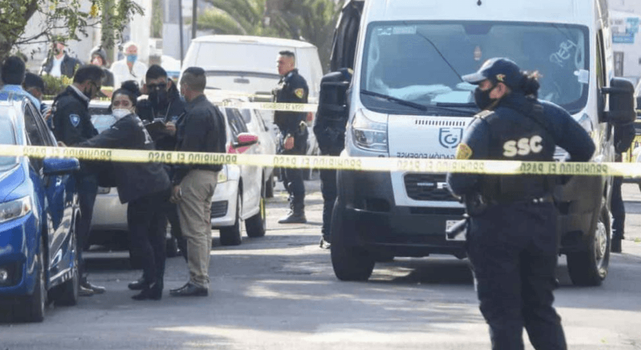 POLICÍAS ABATEN A PRESUNTOS DELINCUENTES EN SANTA MARTHA ACATITLA