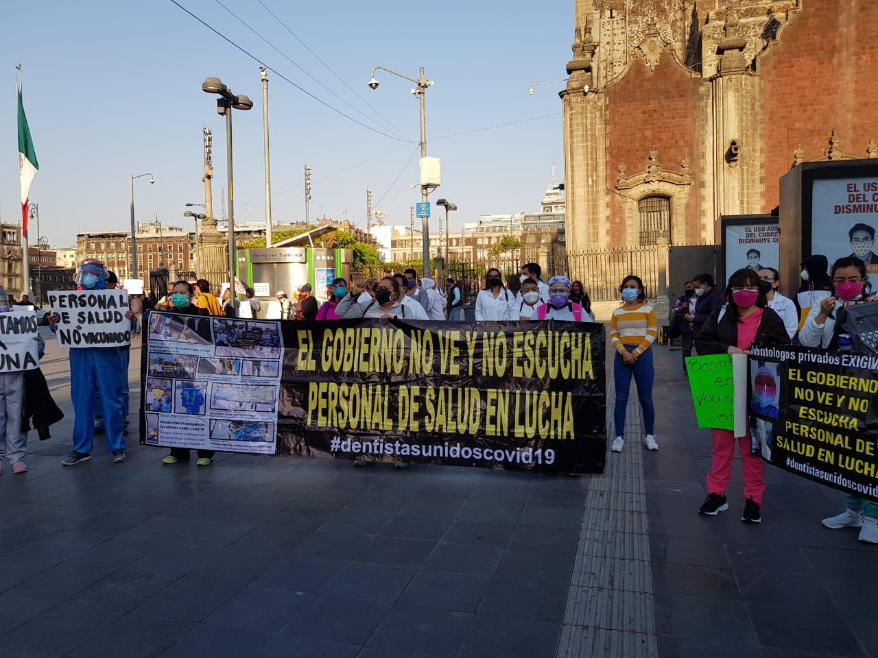 Médicos privados tendrán que esperar su turno : AMLO