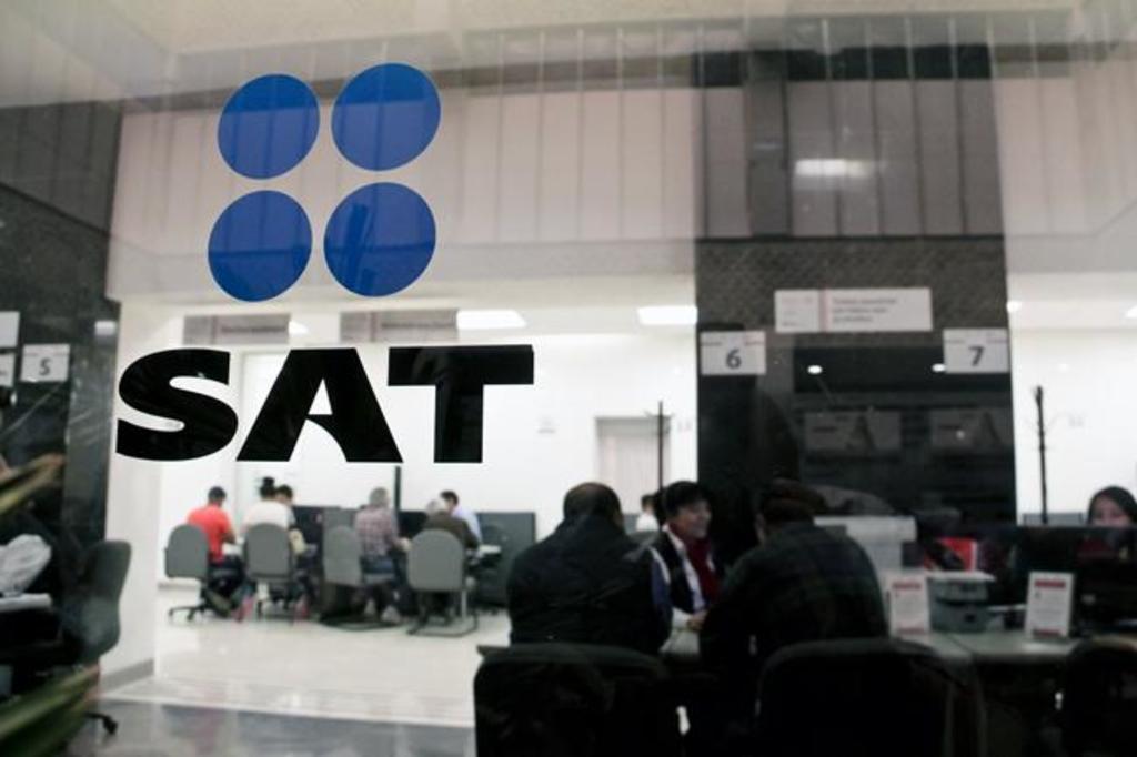 El SAT no cobra impuestos por depósitos bancarios