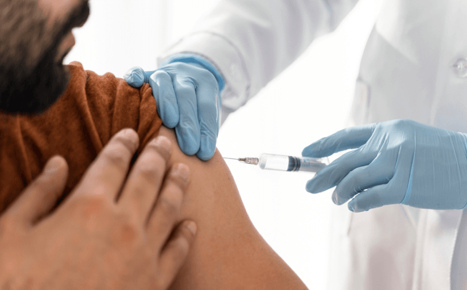 México prevé terminar vacunación de toda la población en el primer trimestre de 2022