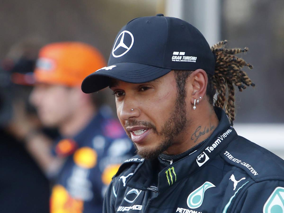 Lewis Hamilton acepta que Red Bull con Checo Pérez está recargado