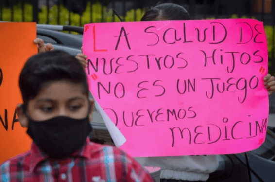 Ante falta de medicamentos, familiares de niños con cáncer convoca a paro nacional