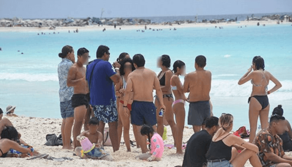 37 alumnos resultaron contagiados de Covid 19 en viaje de graduación a Cancún