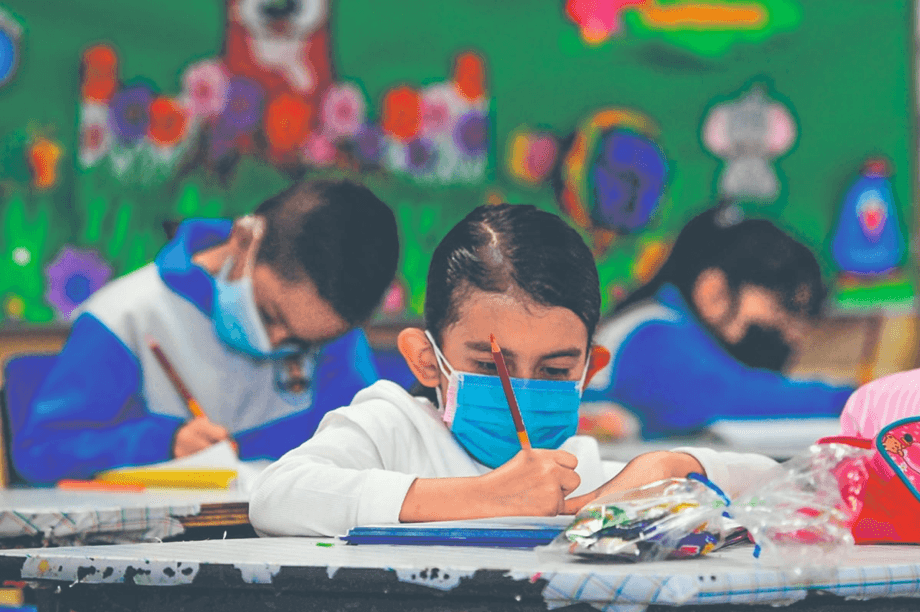 SEP adelanta las vacaciones de verano en varios estados ante el aumento de casos por COVID-19