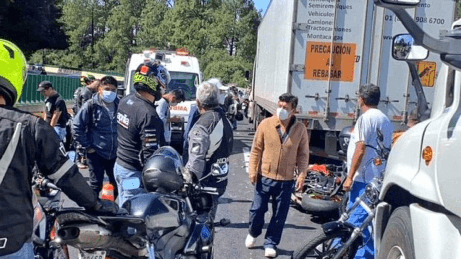 Accidentes en la México-Cuernavaca deja un saldo de 7 motociclistas muertos y 15 heridos
