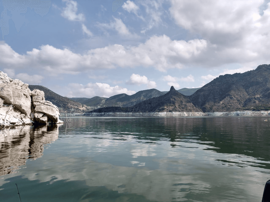 Alertan a cuatro estados por posible desbordamiento de la presa Zimapán