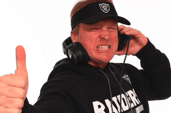 Jon Gruden salió de los Raiders