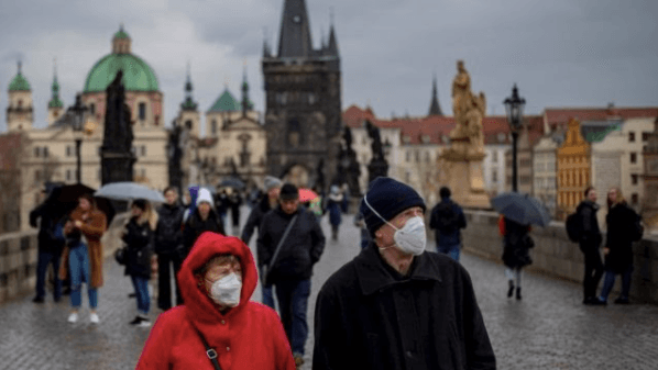 Cuarta ola en Europa por baja tasa de vacunación: OMS