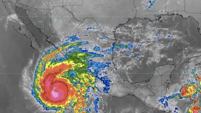 Huracán Norma sube a categoría 4 y afectará siete entidades en México 