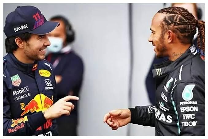 Checo Pérez pudo ser reemplazado por Lewis Hamilton en Red Bull 