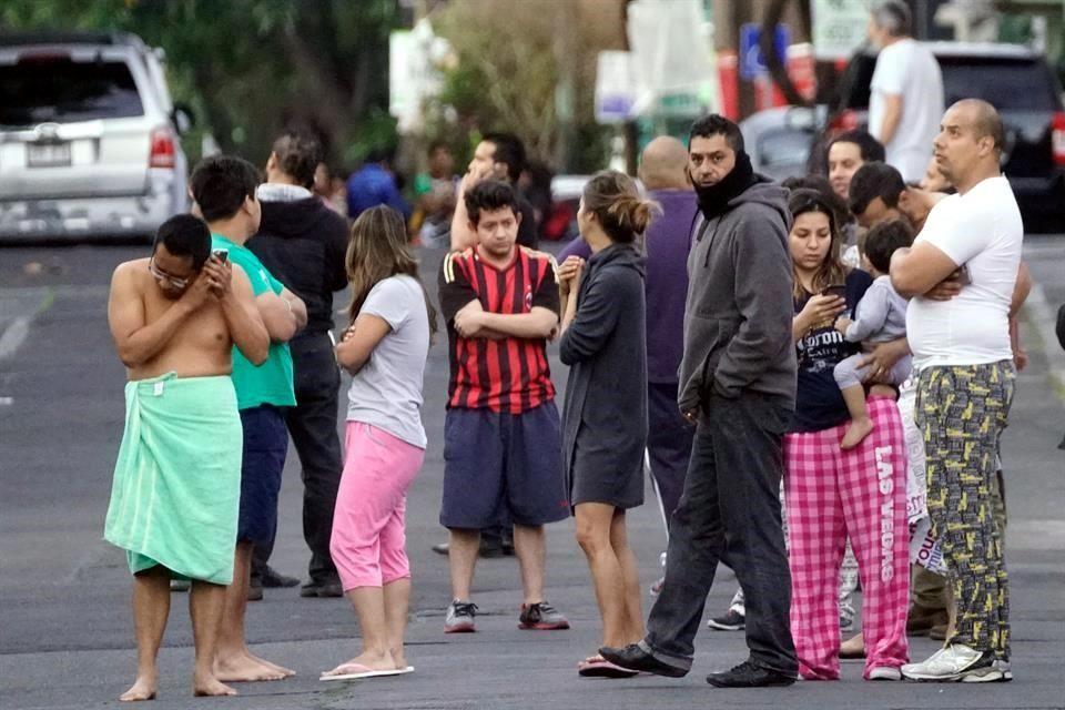 Microsismos despiertan a la CDMX 