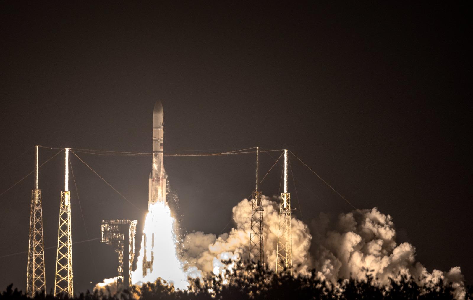 Misión Colmena de la UNAM ya va camino a la Luna 