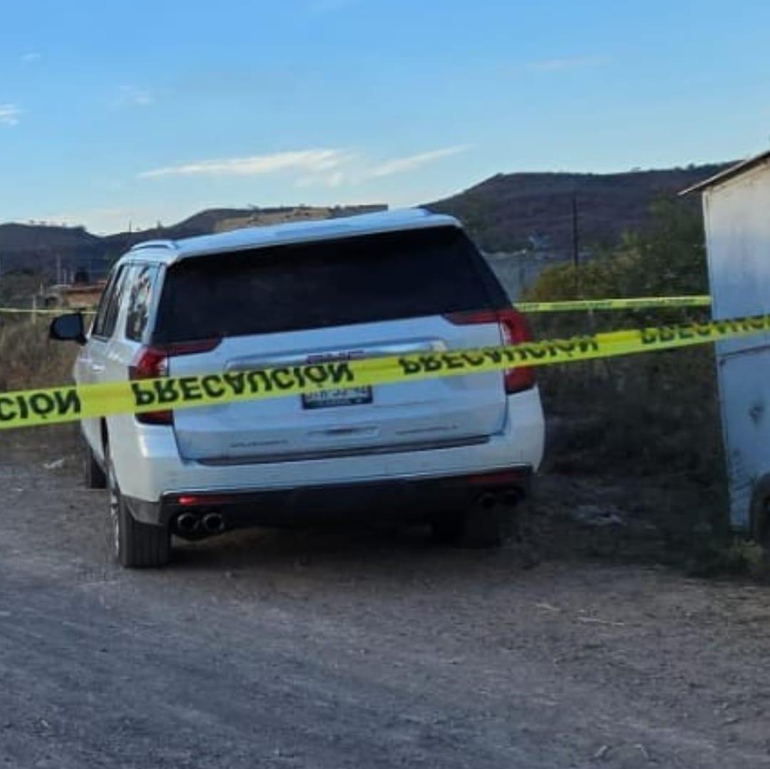 Localizan vehículo con cinco cuerpos en su interior en el municipio de Villa Corona, Jalisco