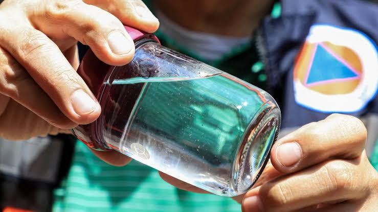 Capitalinos reportan mala calidad del agua