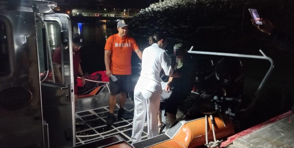 Rescatan a dos hombres que se perdieron en las playas de Puerto Peñasco