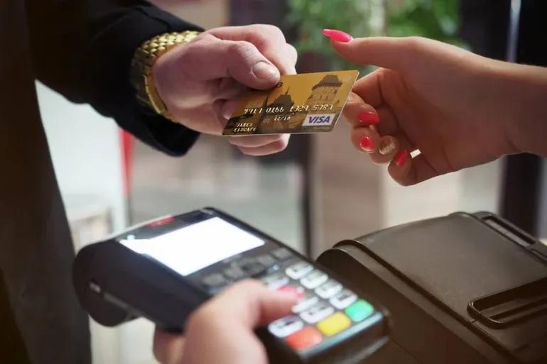 La Cámara de Diputados prohibió el cobro de comisiones por pagos con tarjeta de crédito o débito