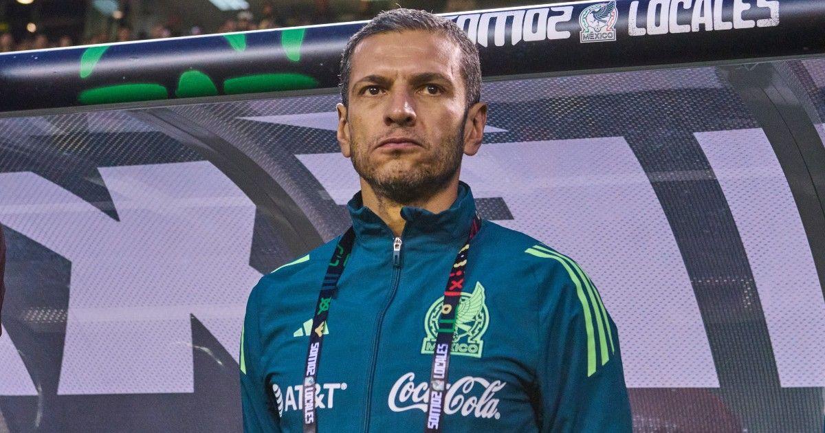 Uruguay goleó a México 4- 0 y la afición no se lo perdona