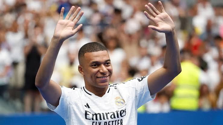 ¡Kylian Mbappé ya es merengue!