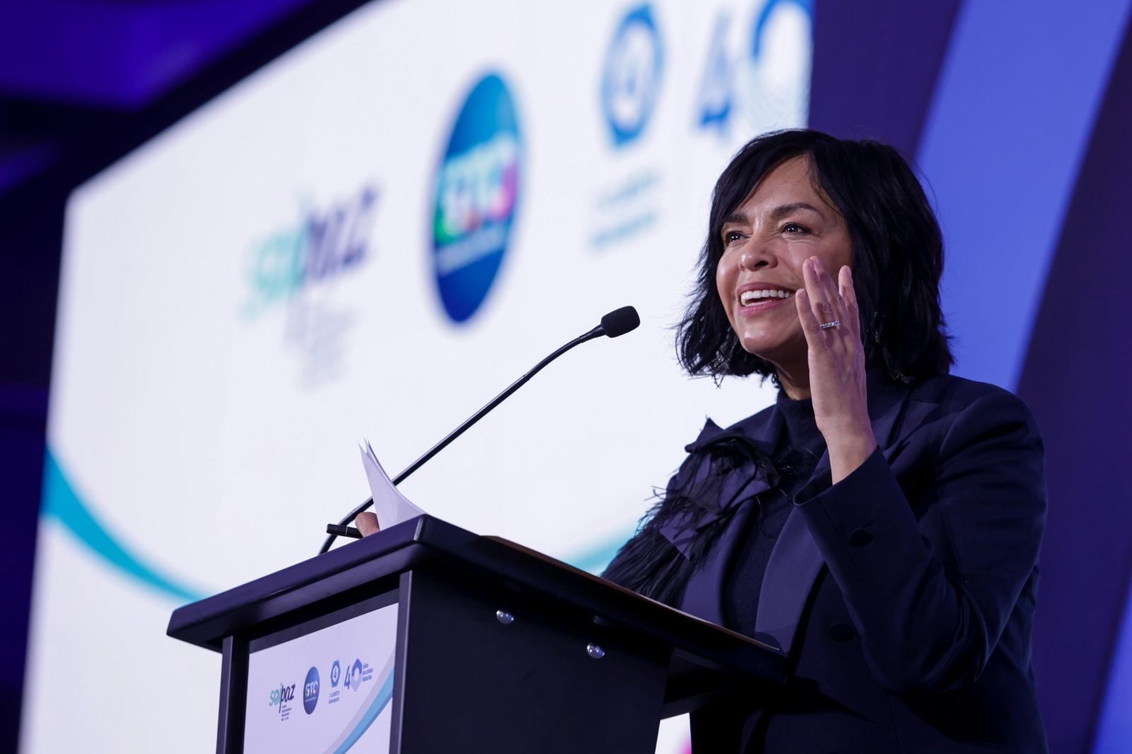 Anabel Hernández en Voces por la Paz