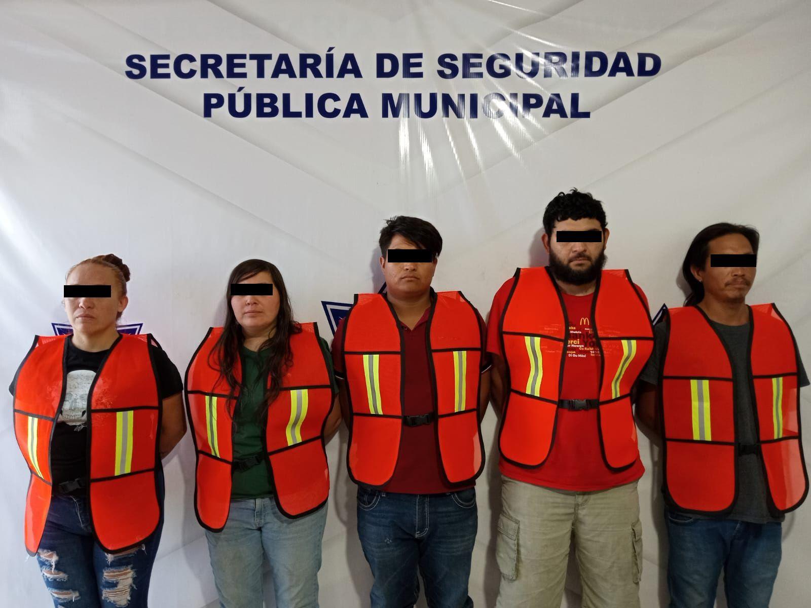Arrestan a cinco personas por amenazas y daños a casa habitación en Juárez