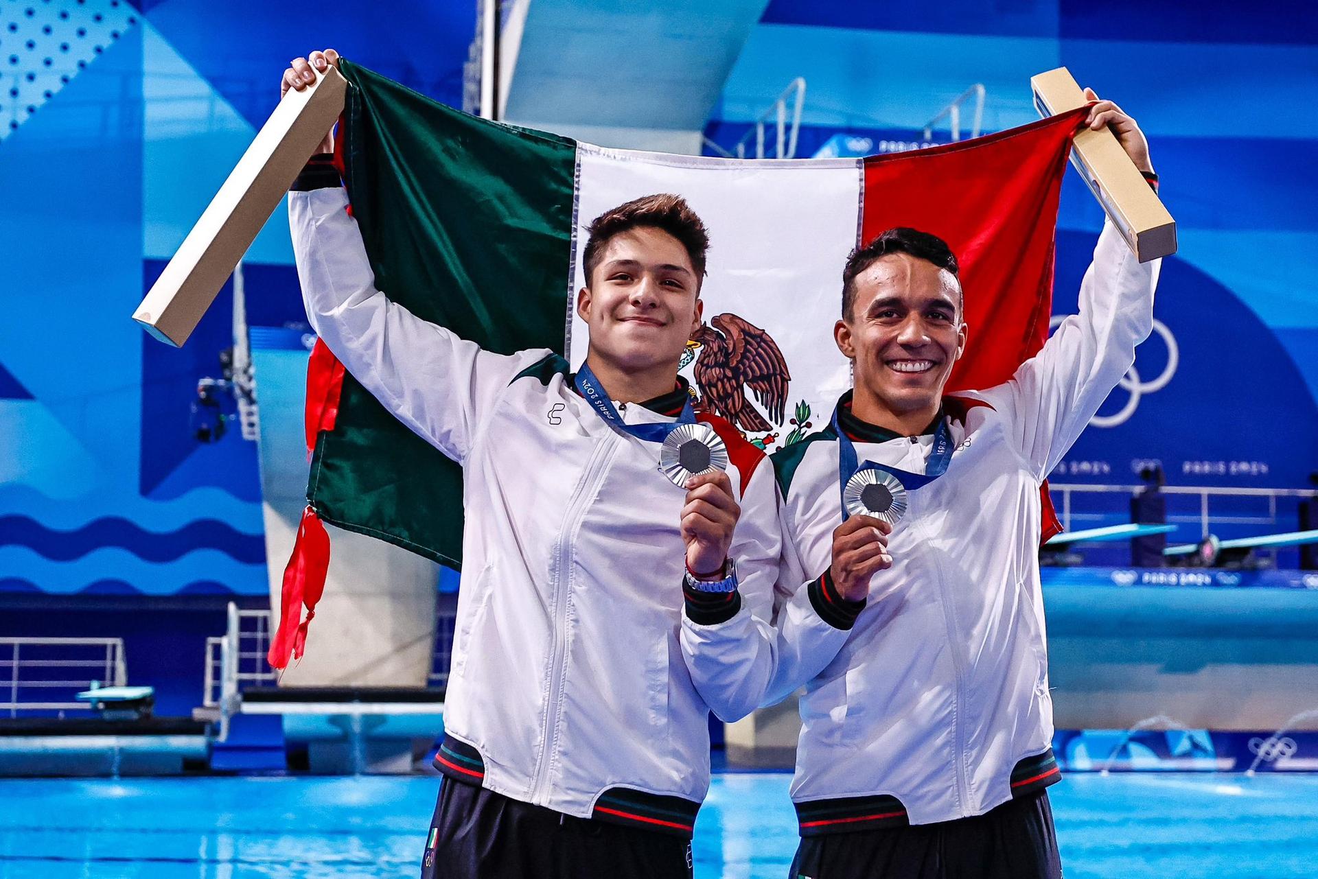 ¡Orgullo nacional! México gana plata en clavados sincronizados