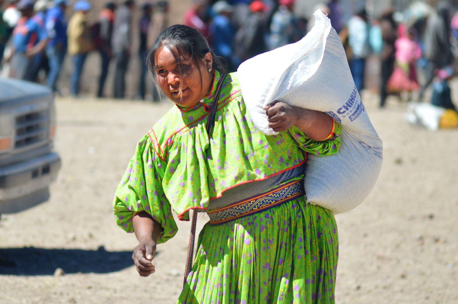 Benefician a más de 77 mil familias afectadas por la sequía en la Sierra Tarahumara