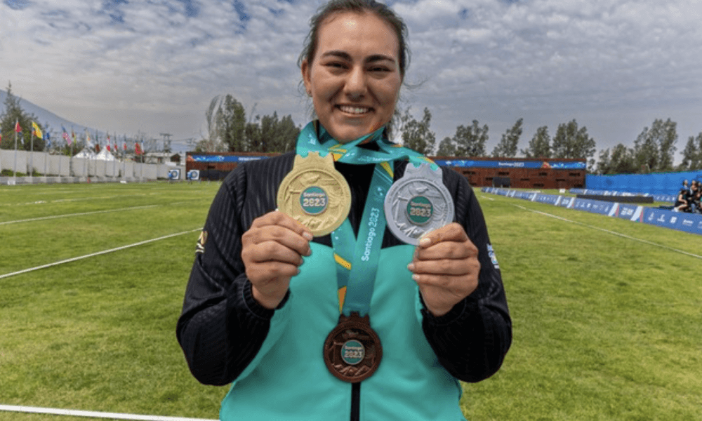 Conade responde a Alejandra Valencia por la reducción de su beca 
