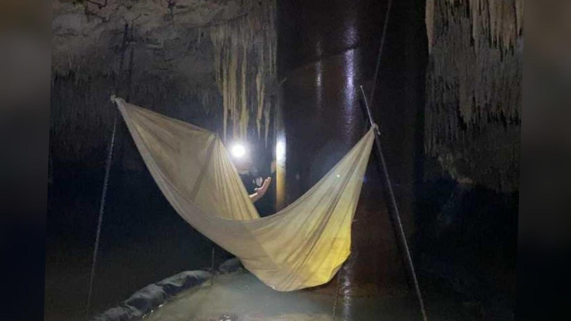 Exhiben instalación de ‘hamacas’ para contener derrame de diésel en tramo 5 del tren maya