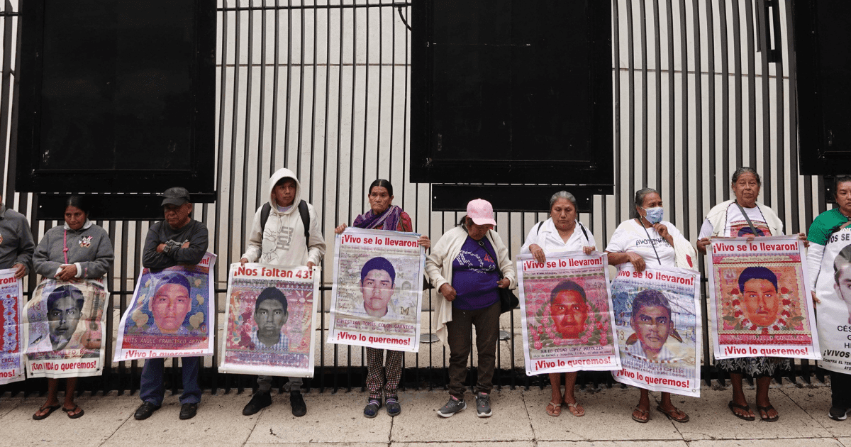 Movilización por los 10 años de la desaparición de los 43 de Ayotzinapa 