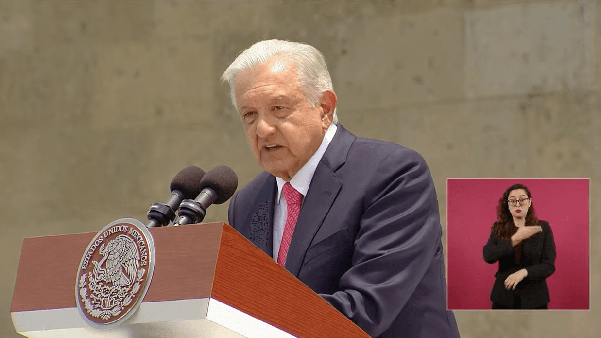 López Obrador rinde su sexto informe de gobierno en el Zócalo
