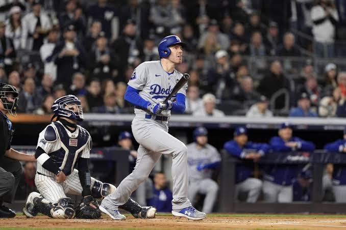 Los Dodgers se imponen a los Yankees en la Serie Mundial 