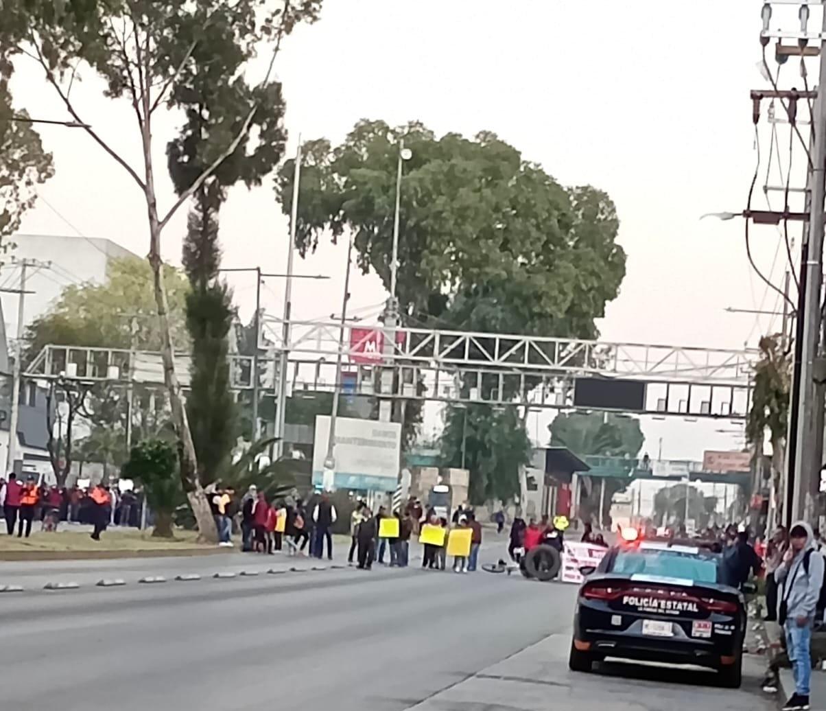 Caos en Edomex por cierres viales en Ecatepec 