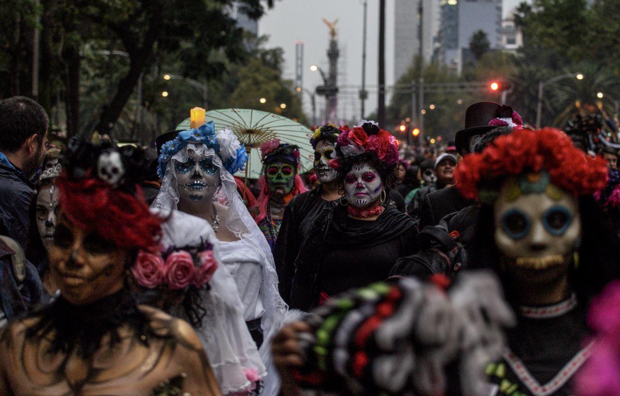 Emisoras de Grupo Audiorama Comunicaciones participan en  Mega Procesión de las Catrinas 2024
