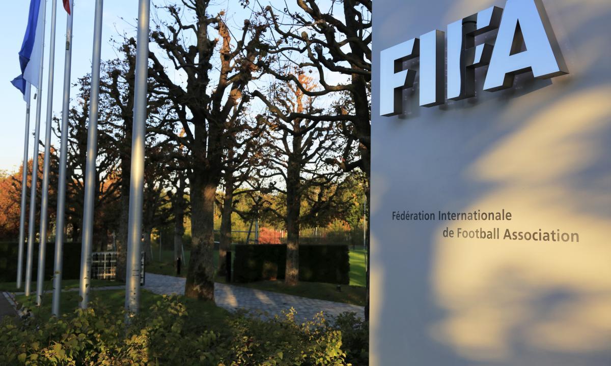 Sindicato de futbolistas europeos demanda a la FIFA
