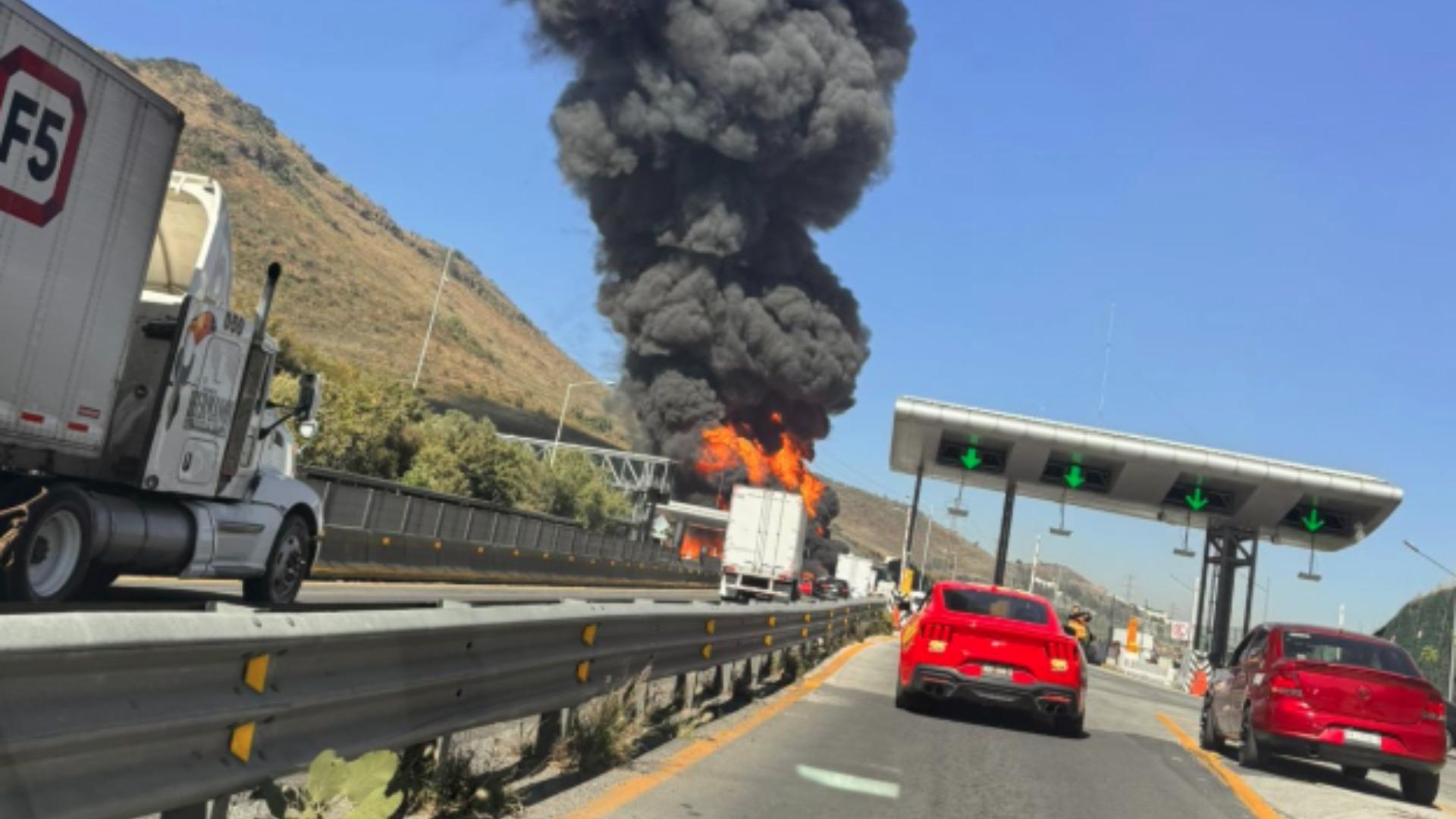 Explosión en la autopista Chamapa- Lechería