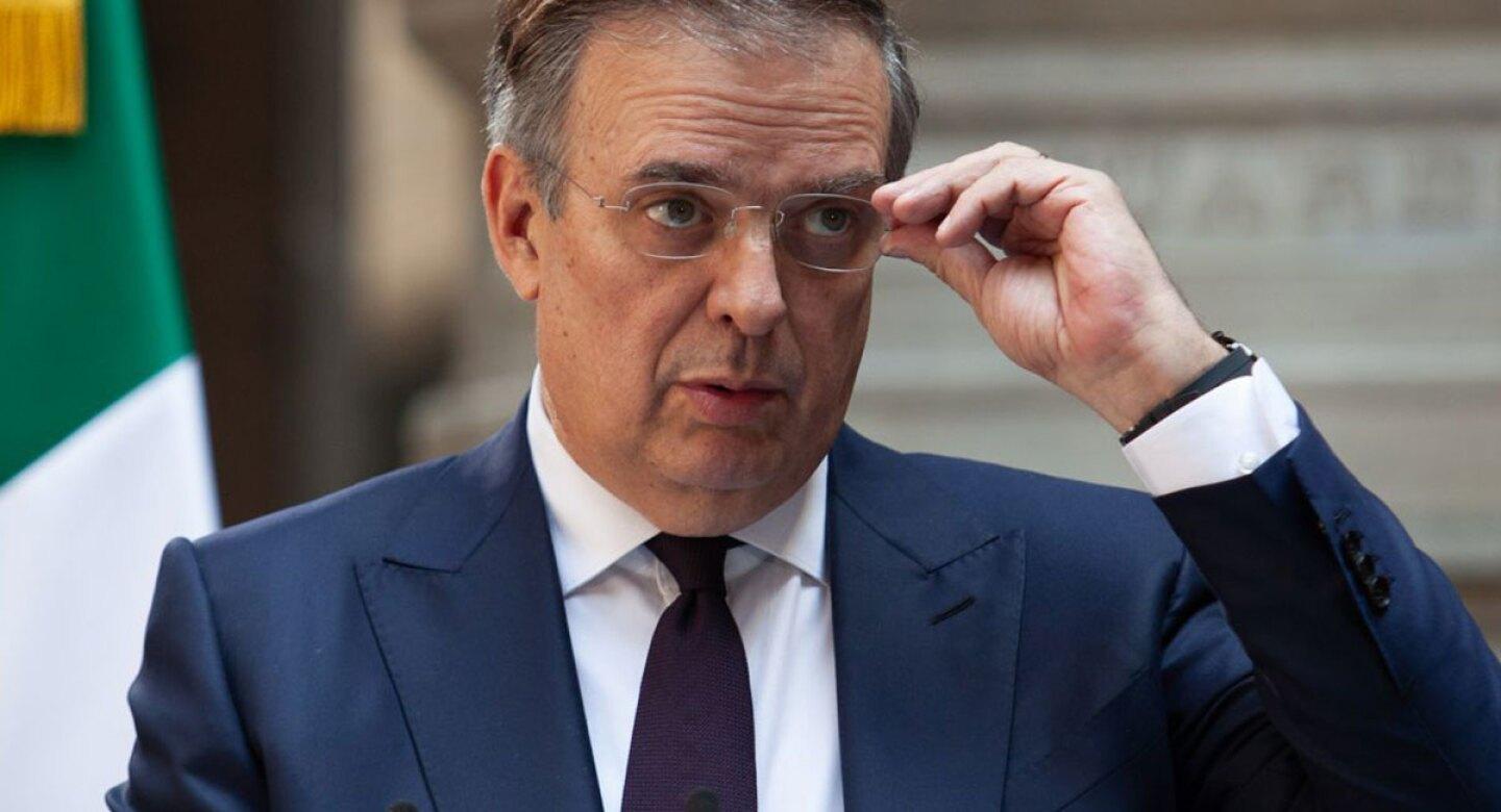 Ebrard califica como “tiro en el pie” los aranceles que Trump quiere imponer a México
