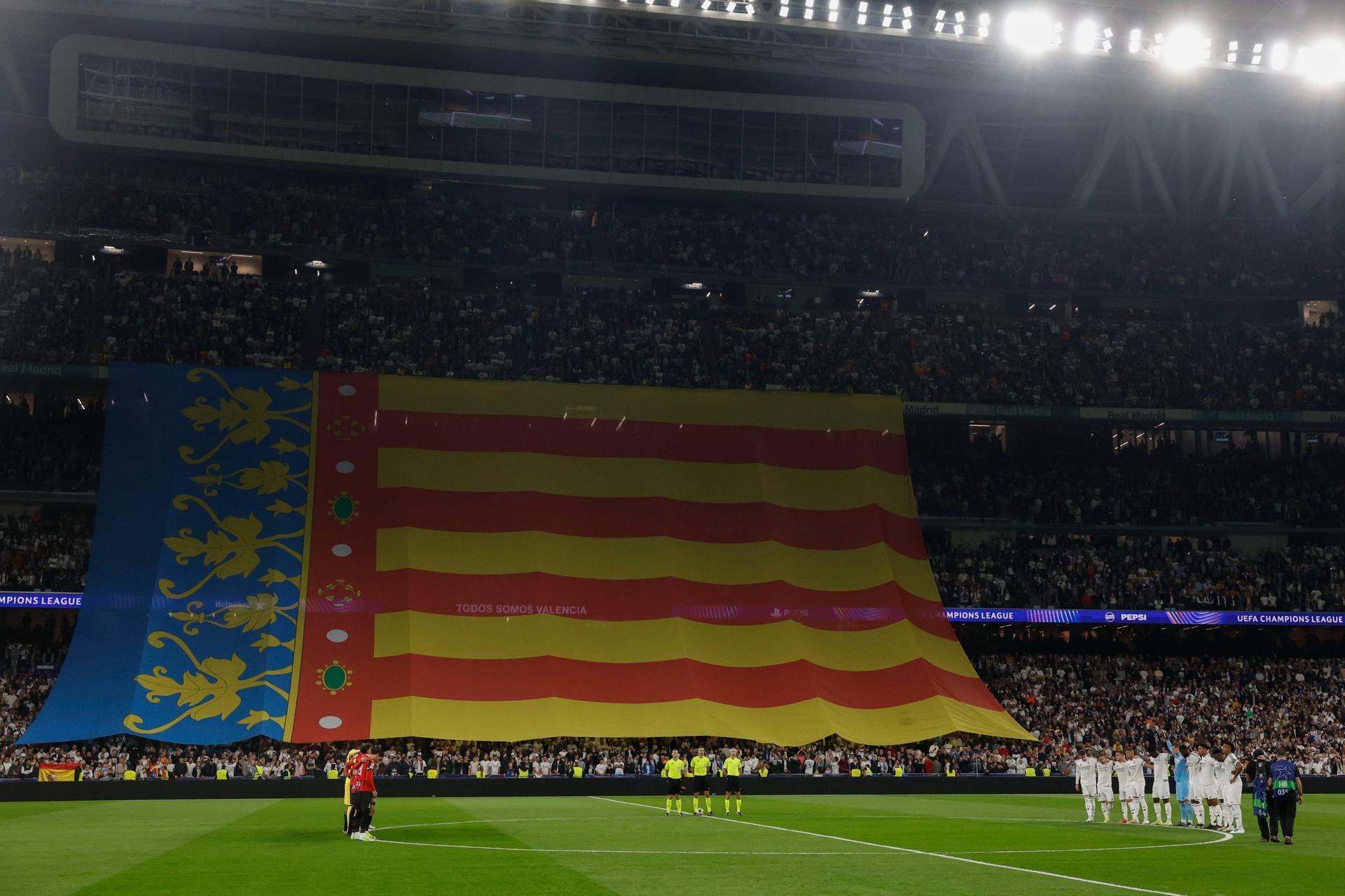 Real Madrid y AC Milán rinden homenaje a las víctimas de la Dana en Valencia 