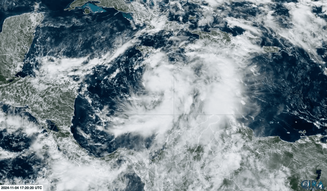 Se forma la tormenta tropical Rafael en el Océano Atlántico