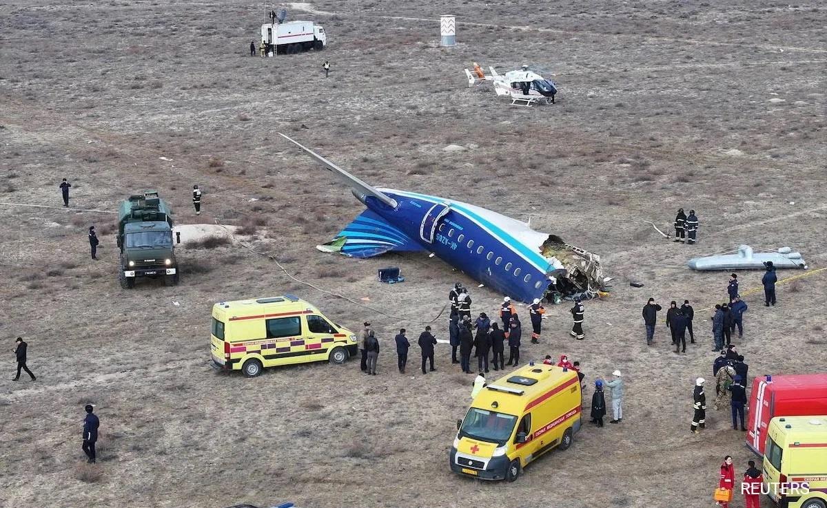 Azerbaijan Airlines aclara que el vuelo accidentado fue por factores externos 
