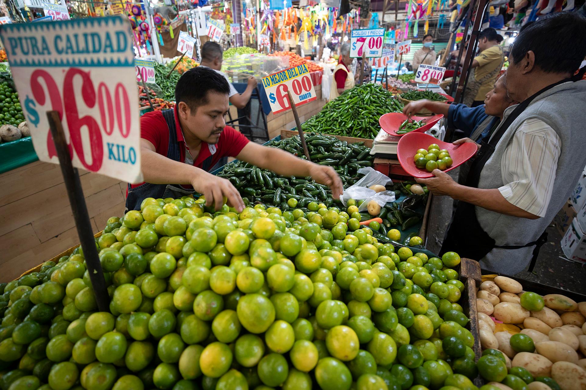 Inflación desciende a 4.55% en noviembre, el más bajo en 8 meses 