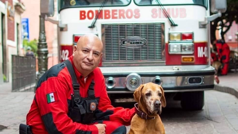 Rinden homenaje al perro rescatista Titán en Guanajuato capital