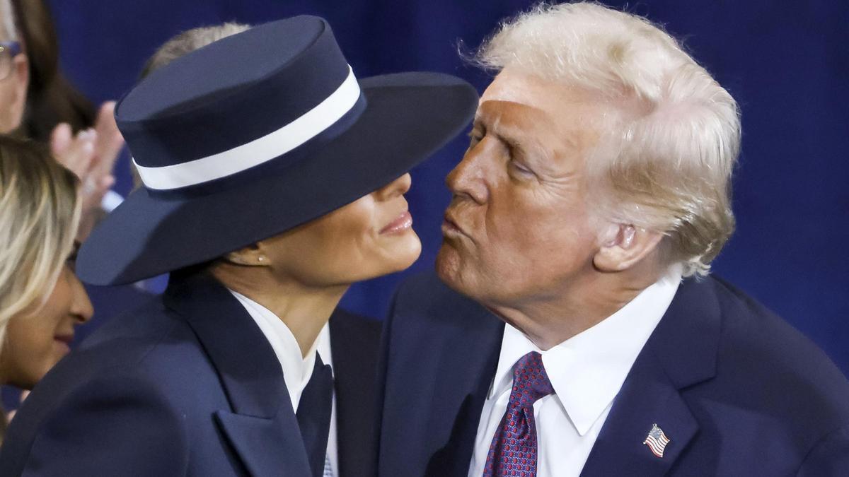 Melania Trump mandó mensajes a través de su outfit 