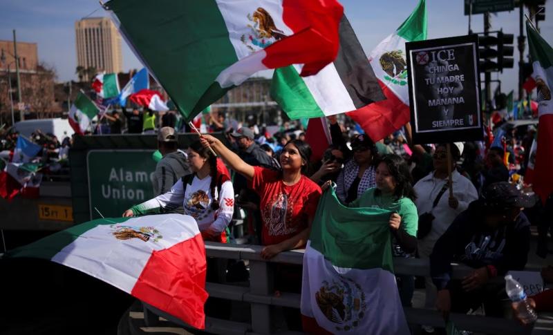 ¡Mexicanos al grito de Guerra! Así protestaron los migrantes en EU
