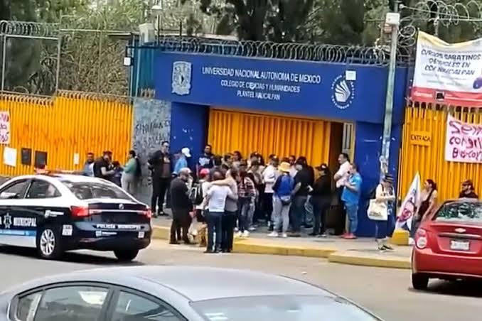 Alumno ataca a maestro en el CCH Naucalpan