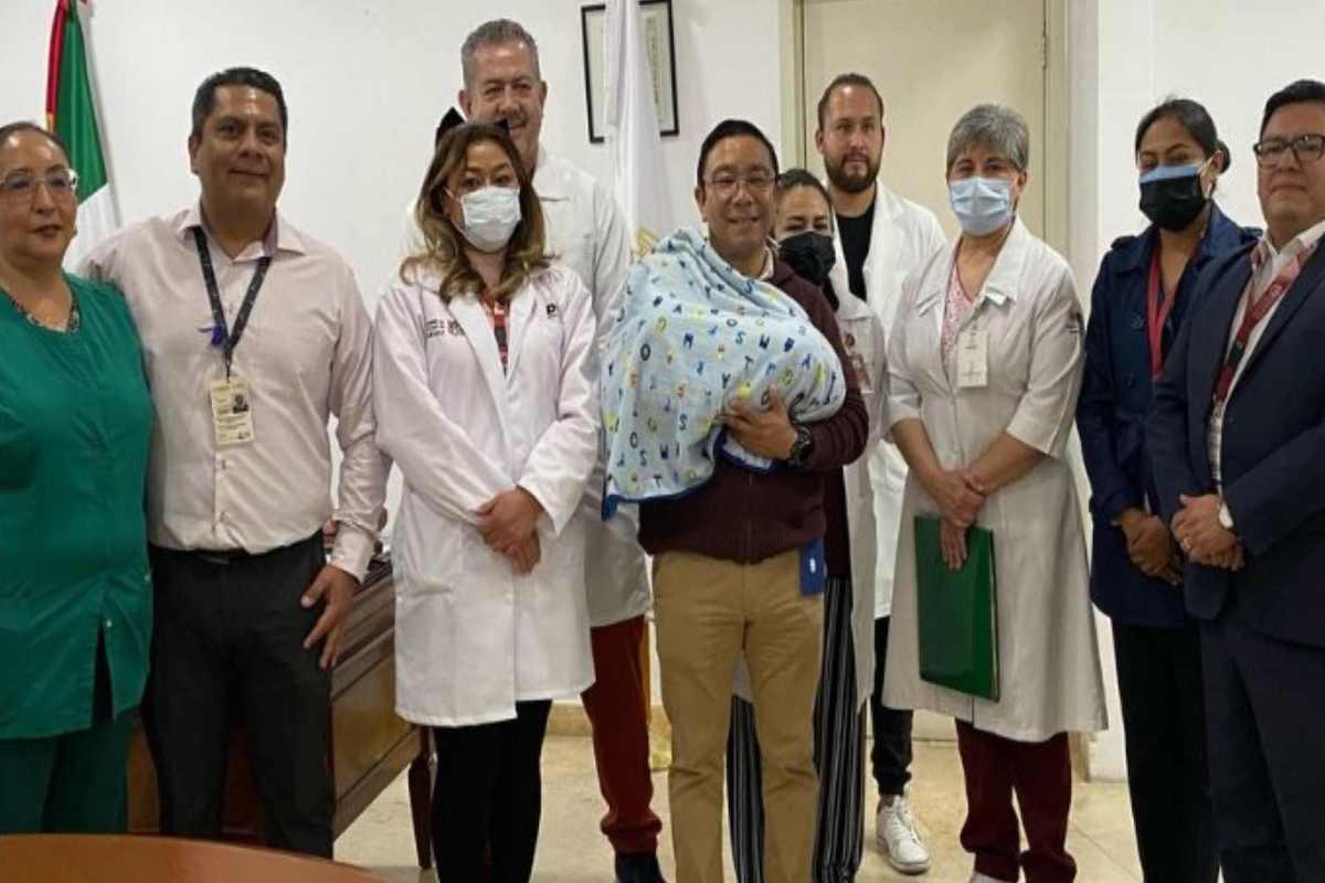 Dan de alta a bebé abandonado en Tultitlán