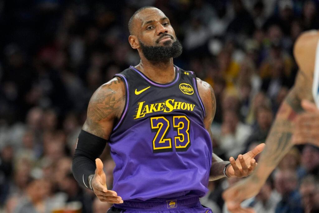 LeBron James alcanza la histórica marca de 50,000 puntos en la NBA