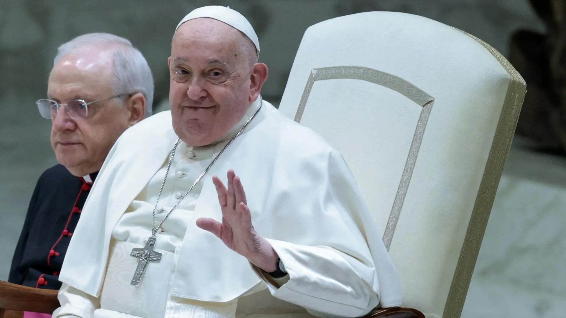 Papa Francisco se encuentra estable