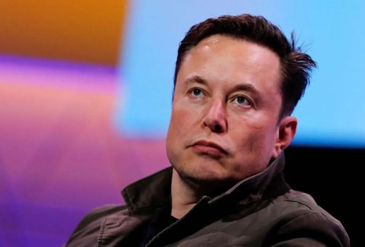 Caen ventas de Tesla en 71%