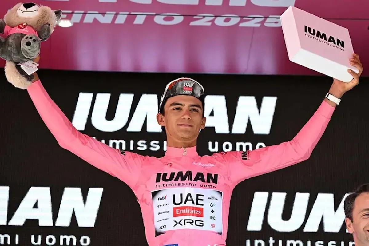 El ciclista Isaac del Toro hizo historia en el Giro de Italia